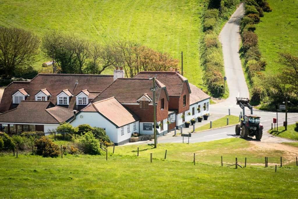 The Chequers Inn Rookley Dış mekan fotoğraf